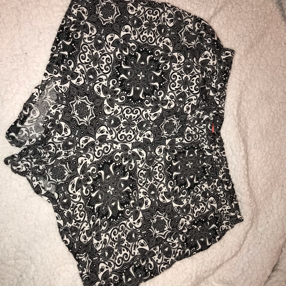 Pattern shorts